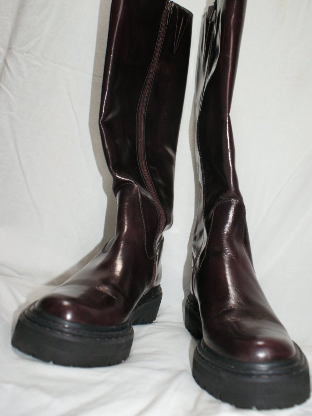Vince Camuto Wine Leather Lug Sole Tall Boot - 8 - BRAND NEW - Picture 6 of 11